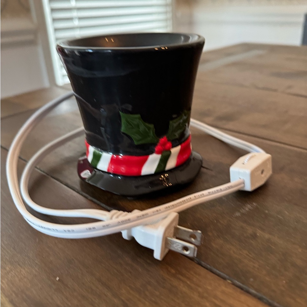 Yankee Candle Snowman Top Hat Wax Warmer!